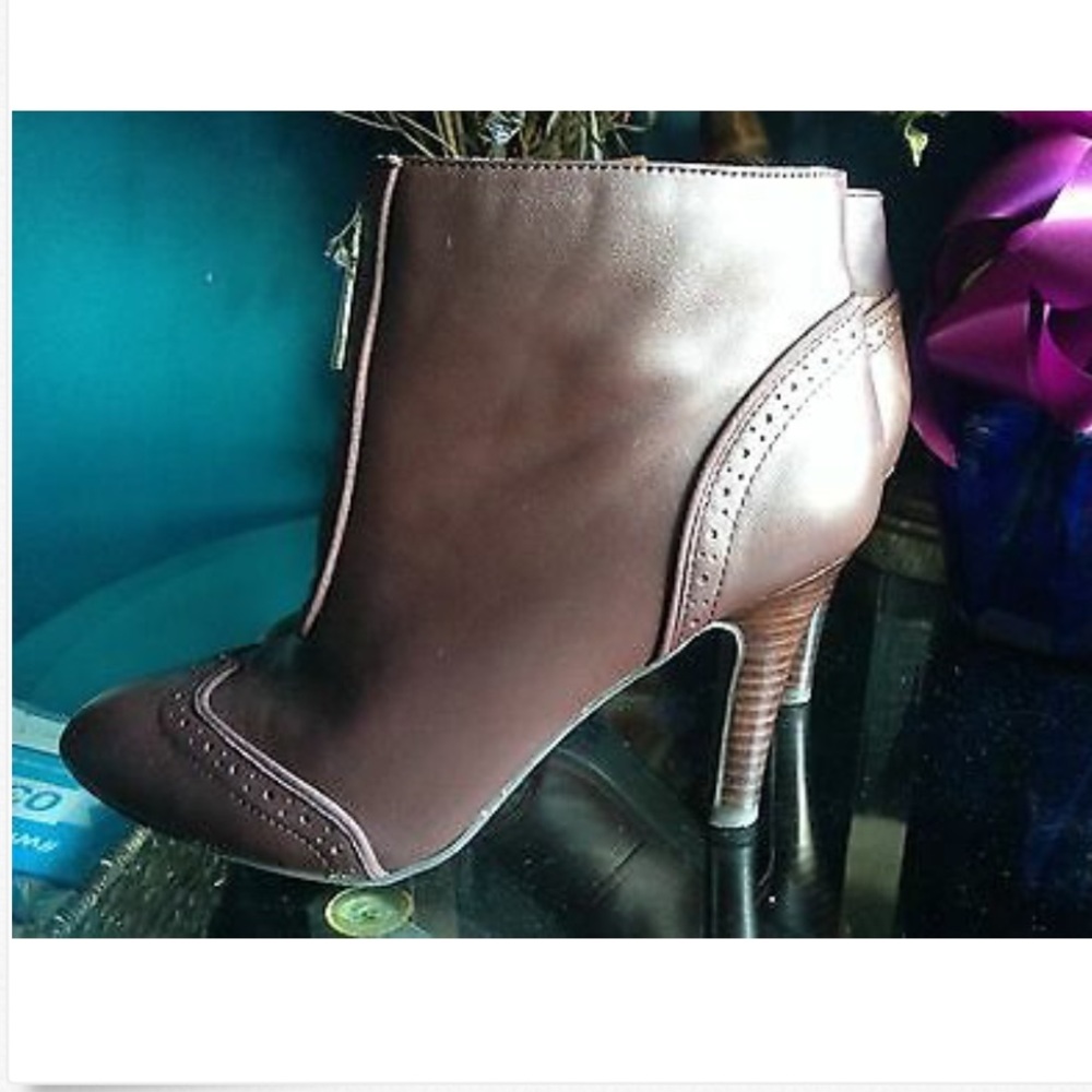 Tommy Hilfiger Brown Zip Ankle Boots/Booties Sz 8M